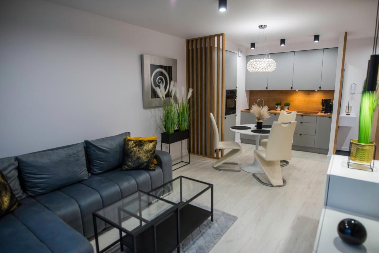 Nowoczesny Apartament Ludova Biskupiec  Extérieur photo