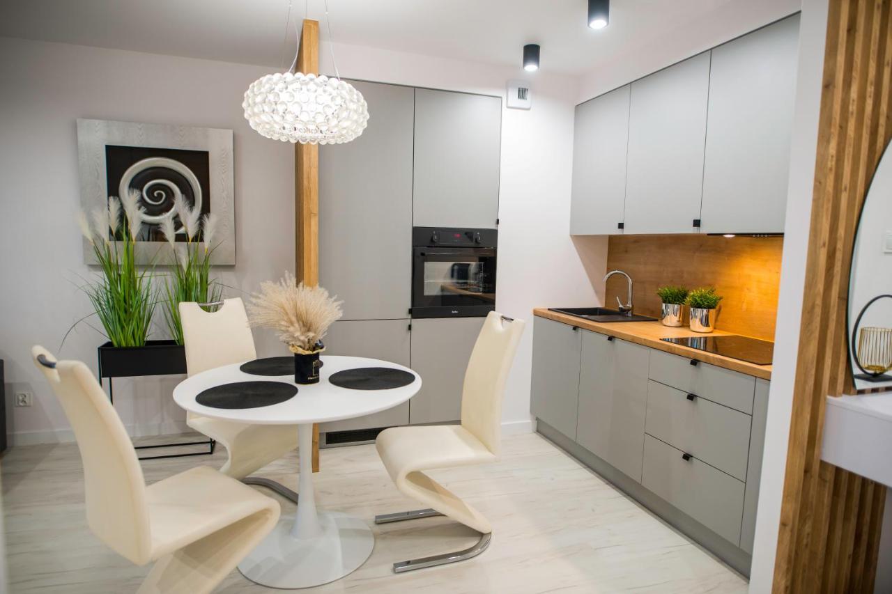 Nowoczesny Apartament Ludova Biskupiec  Extérieur photo